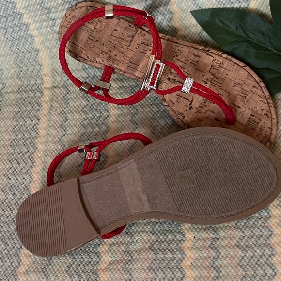 Sandals - Picture 4 of 8